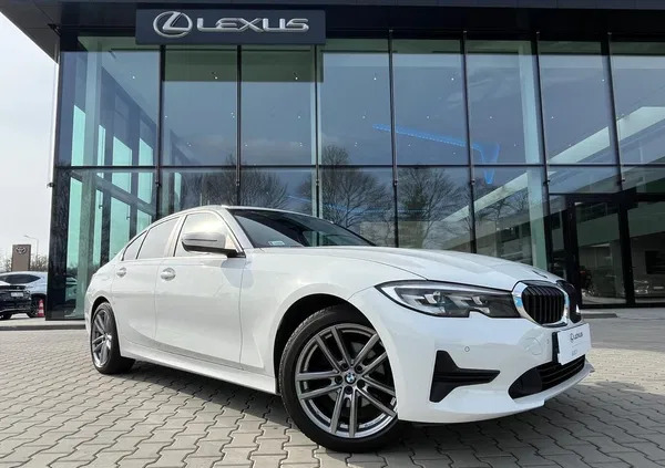 bmw seria 3 wielkopolskie BMW Seria 3 cena 108900 przebieg: 118795, rok produkcji 2019 z Leżajsk